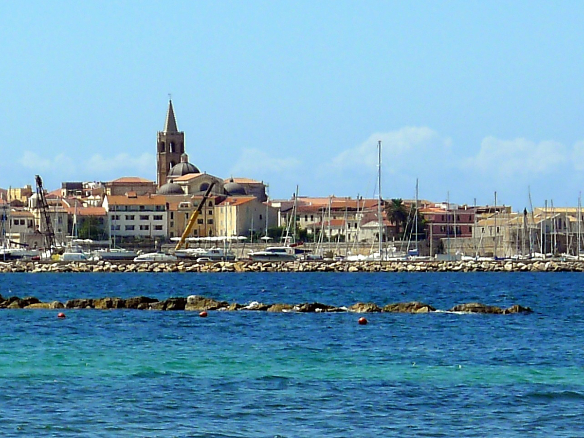 _0000s_0003_alghero-Bild von evondue auf Pixabay