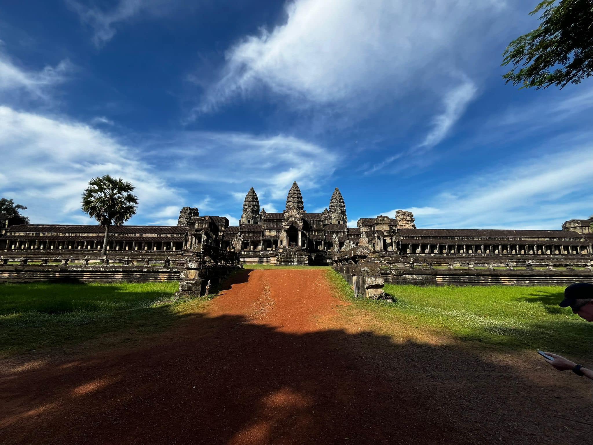 407869216_658945939729732_7030011941502859121_n